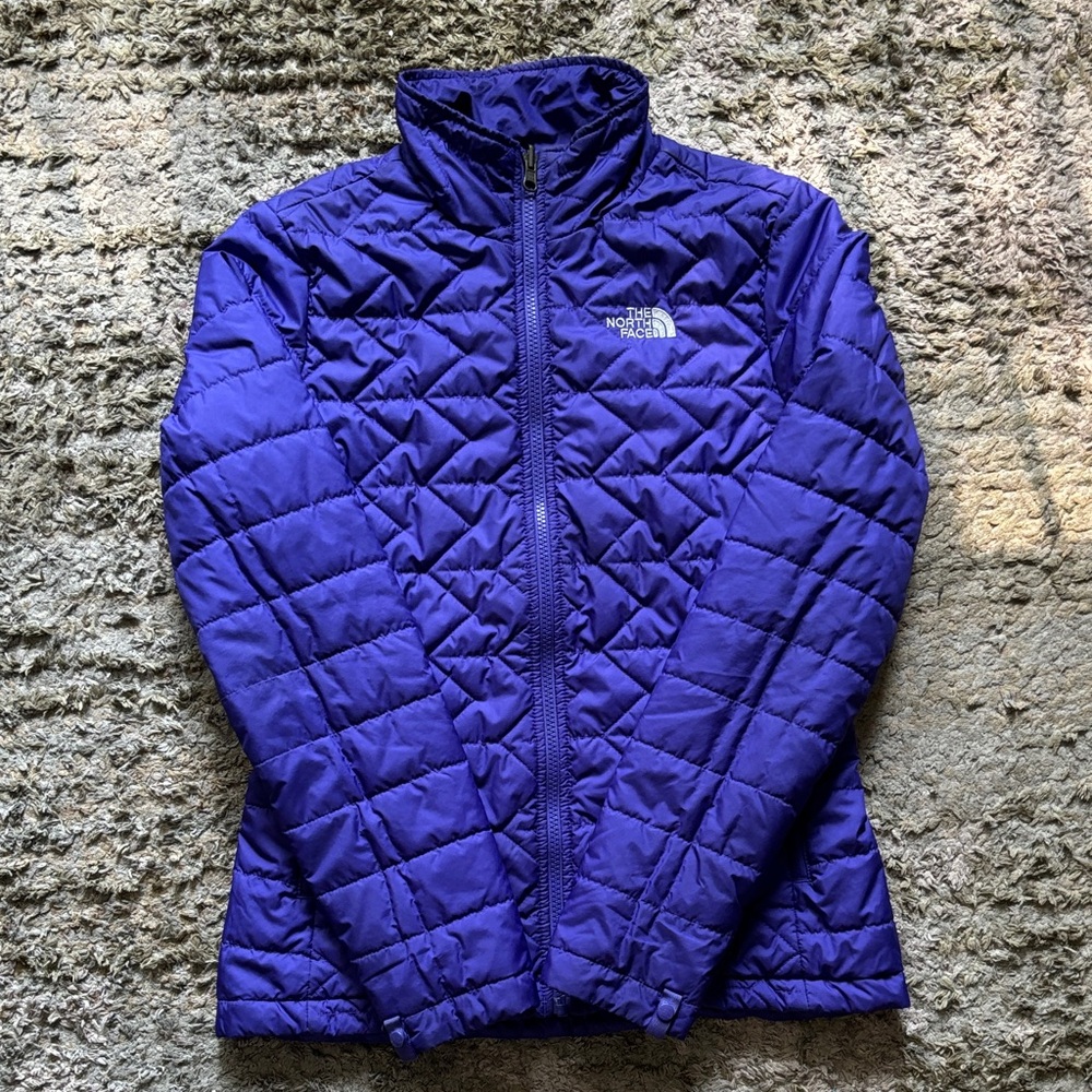 The North Face Women's Purple Puffer Jacket (Small)